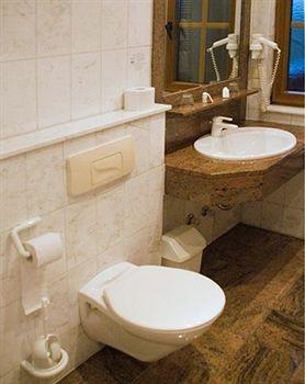 Hotel - Restaurant Jockel Freiensteinau Екстер'єр фото